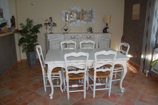 salle à manger en noyer relookée